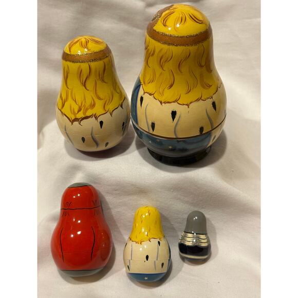 Russian Matryoshka Wooden Nesting Dolls 5 Pieces Unique Handmade Painted Russia - Picture 4 of 6